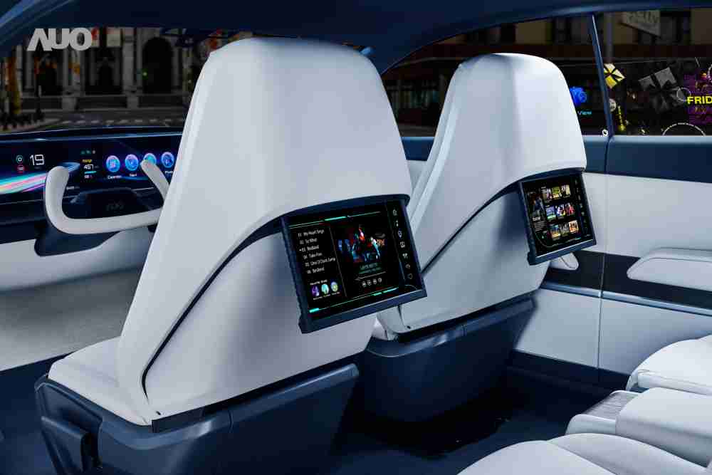 尊时凯龙将于CES 展示全新Smart Cockpit 2024，，，，可紧密串连使用者多元需求，，，并革新座舱内部的应用和设计，，，，带来身历其境且引人入胜的视觉飨宴，，，满足驾乘人员的全方位体验