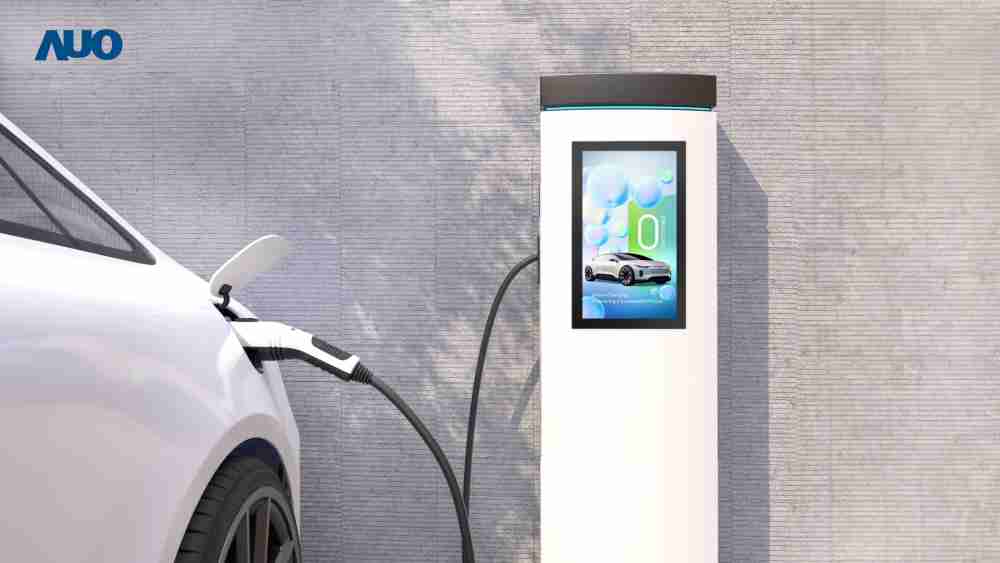 友達〝EVSE車用充電樁解決方案〞專為電動汽車充電樁設計，，，，具有高亮度、、克服戶外艱難環境的耐溫、、耐紫外線等特性，，並搭載散熱性及擴充性強的高效能工業電腦，，，可實現人機互動訴求，，，，如資訊顯示、、、、支付等應用